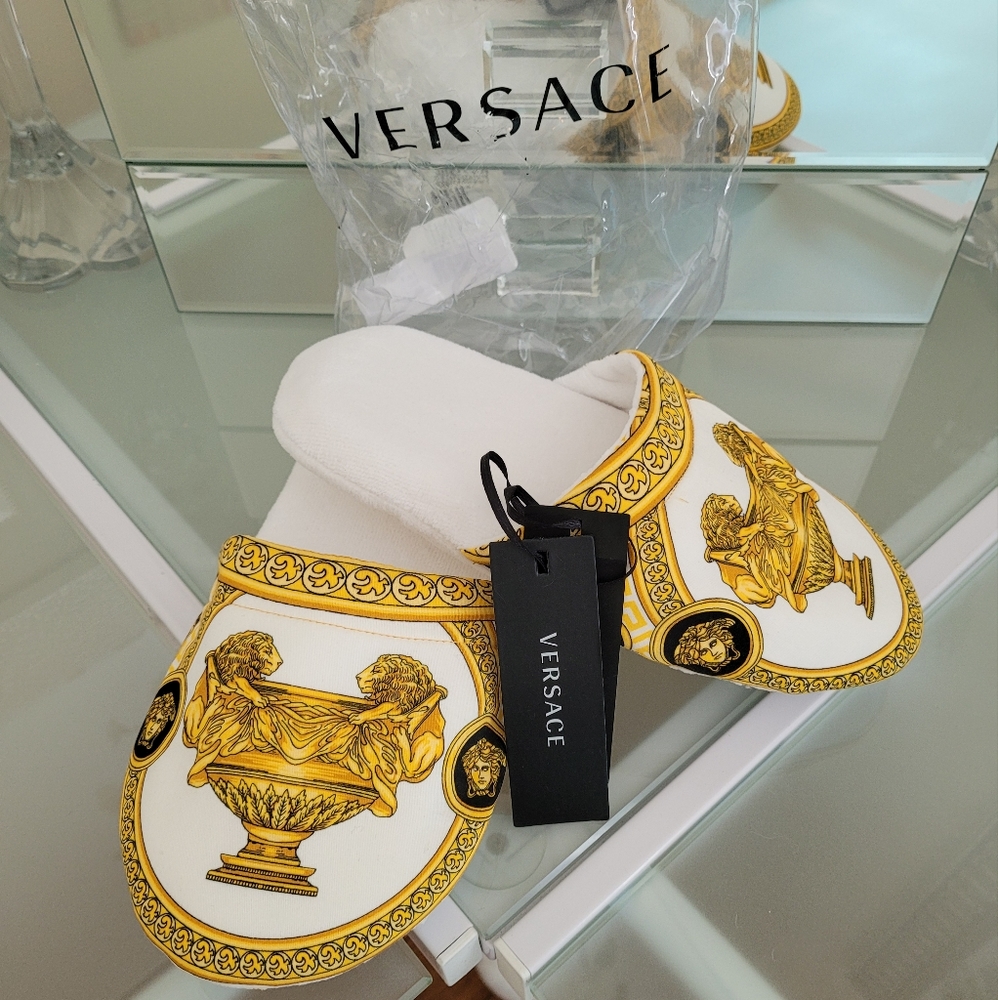 VERSACE MEDUSA RENAISSANCE PRINT SLIPPERS SIZE SMALL